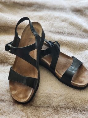 Naot Women's Black Leather Sling-Back Comfort Sandals